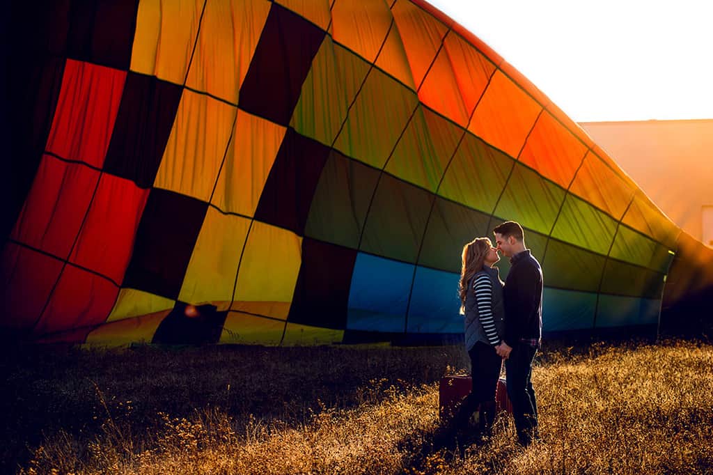 hot air balloon engagement session