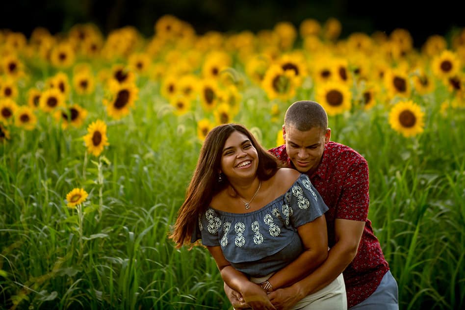 sunflower field engagement session (23)