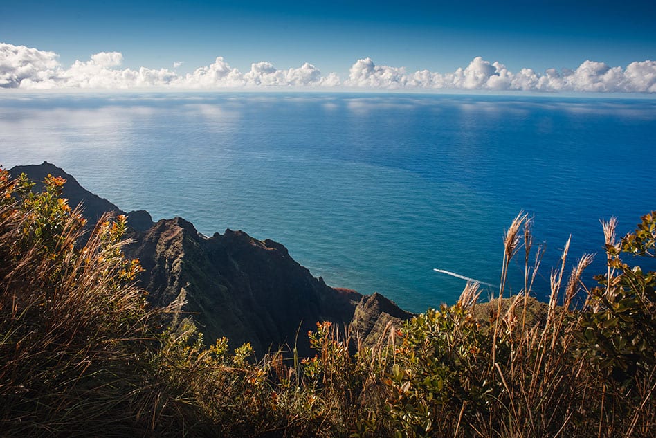 Awa'awapuhi Trail adventurous hike on Na Pali coast Kauai Hawaii elopement location