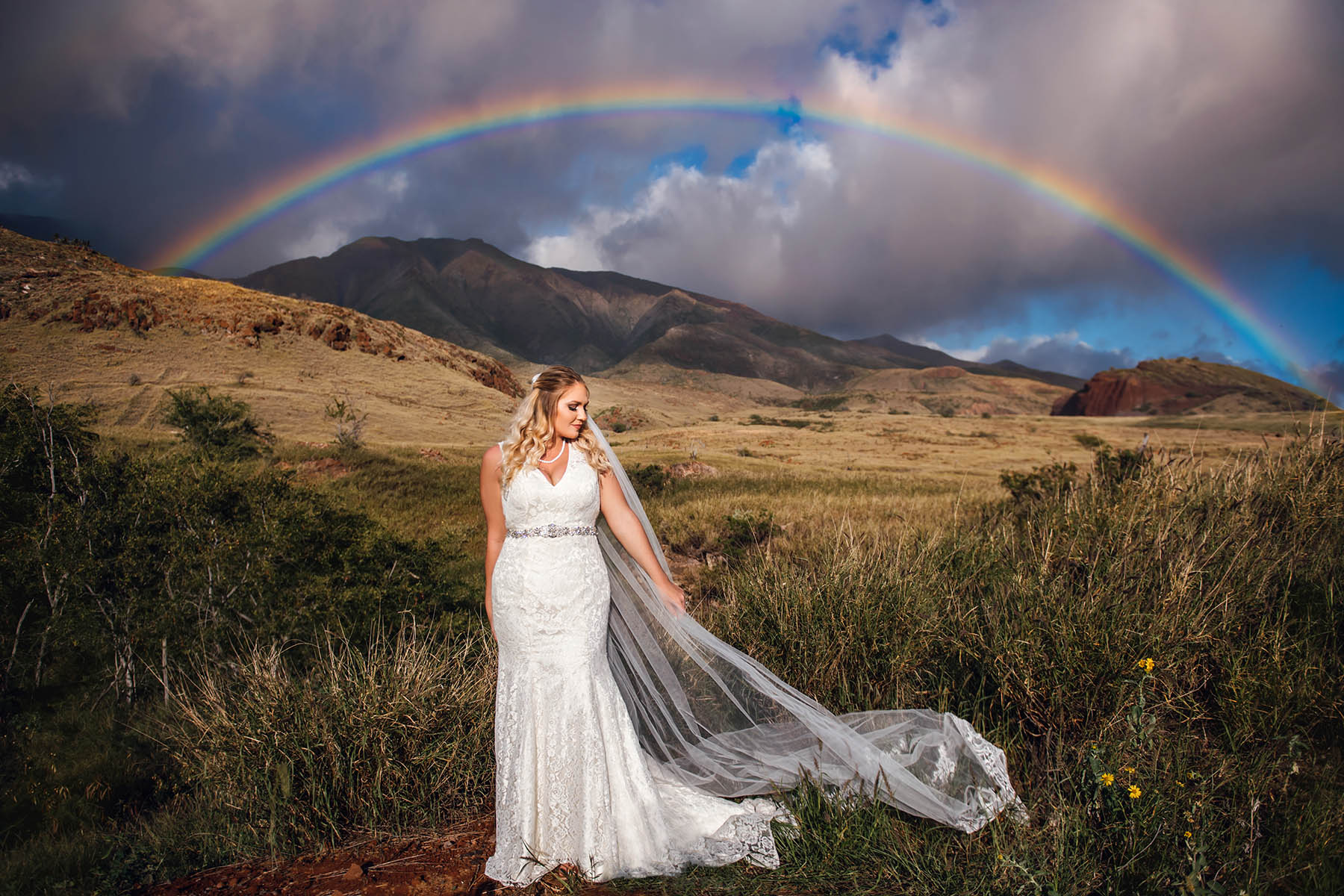 rainbow at Maui wedding