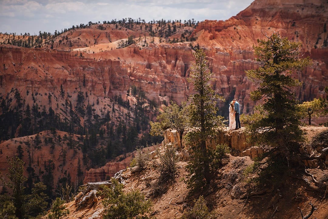 Bryce Canyon Elopement Photographer
