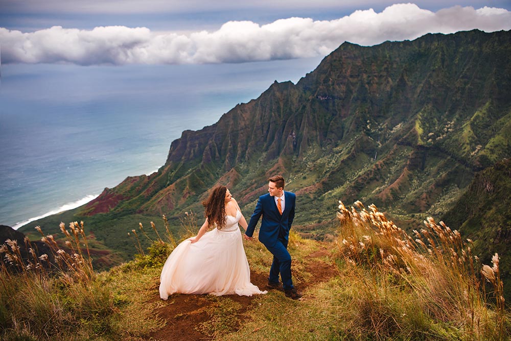 Na Pali Coast adventure elopement photographer