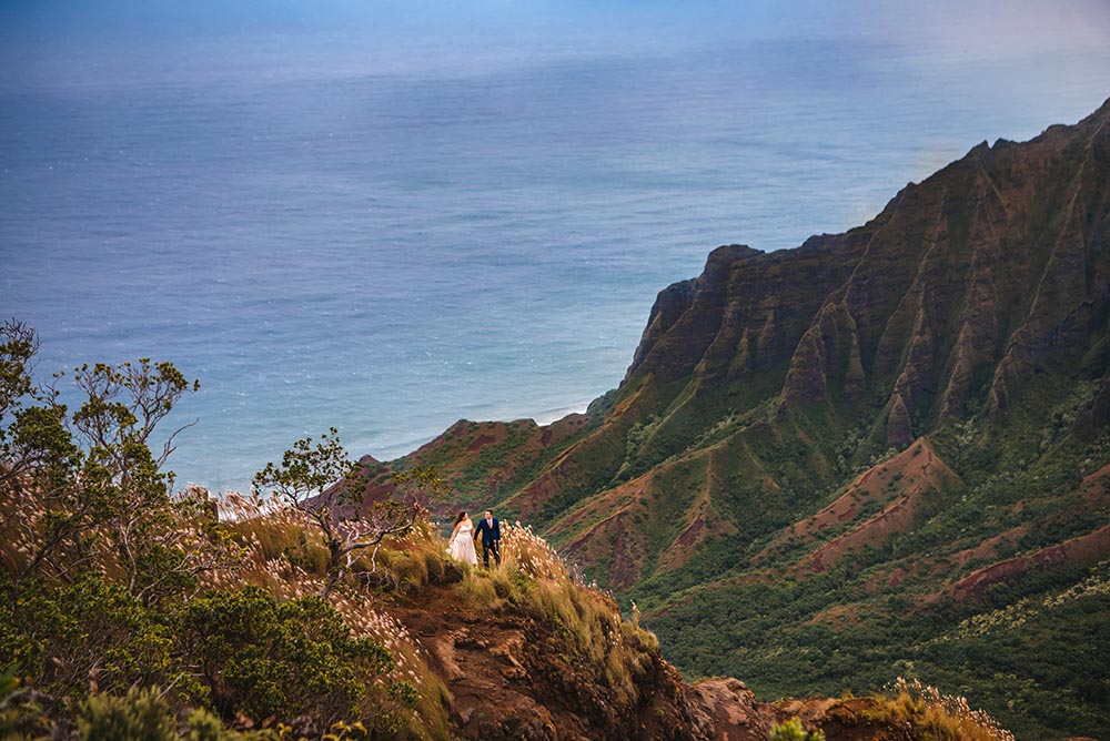Kauai Hawaii mountain elopement 
