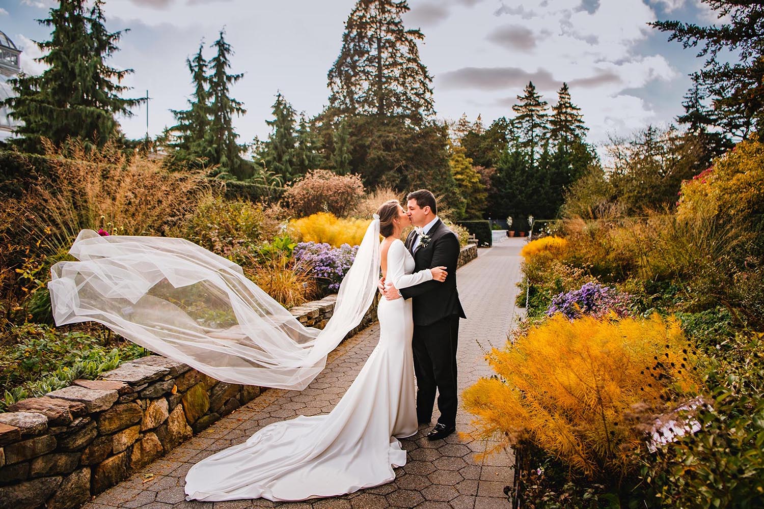 NYBG Wedding cathedral veil blowing in the wind