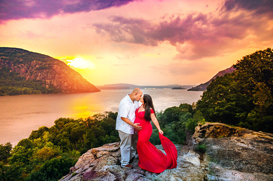 Little Stony Point Maternity Session