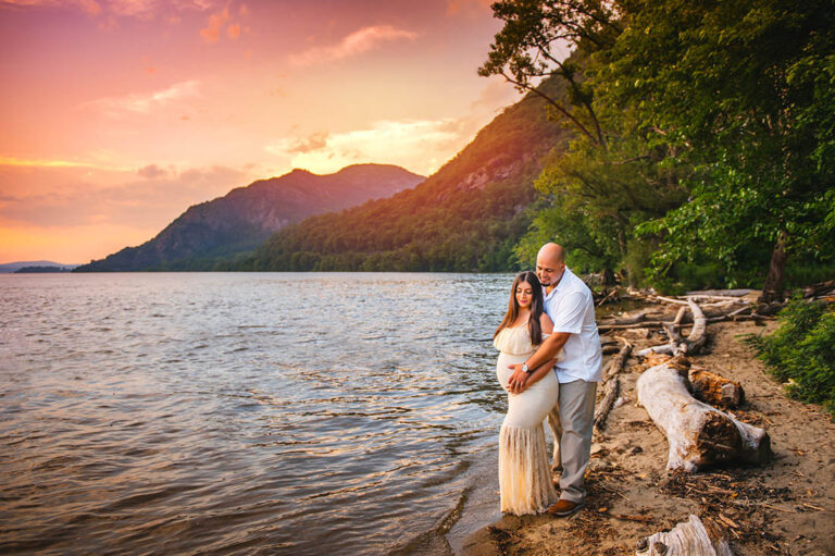 Little Stony Point Maternity Session