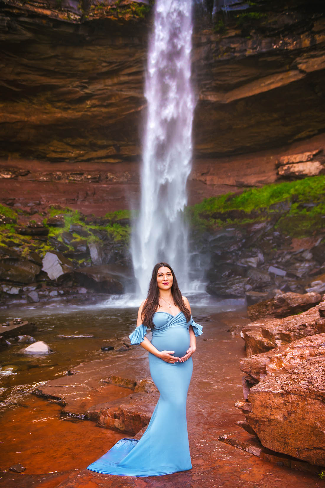 Kaaterskill Falls Maternity Session